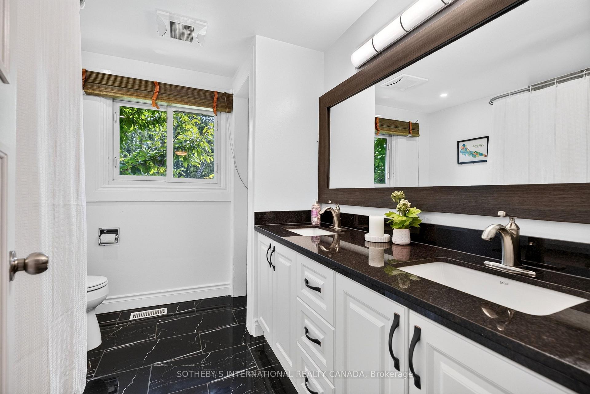 Photo 15 of 20 Monarch Court, Hamilton, Dundas — HOMEH