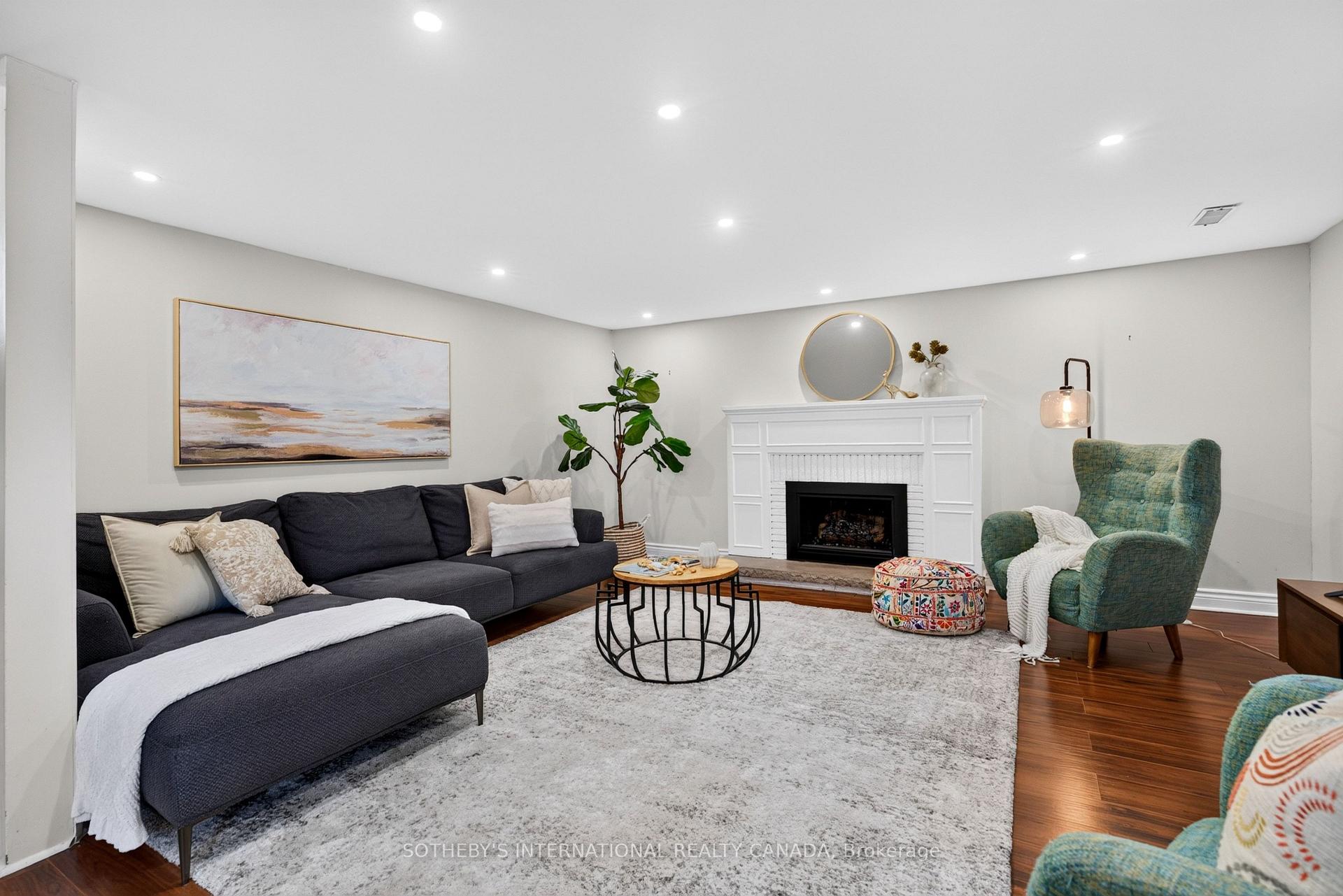 Photo 17 of 20 Monarch Court, Hamilton, Dundas — HOMEH