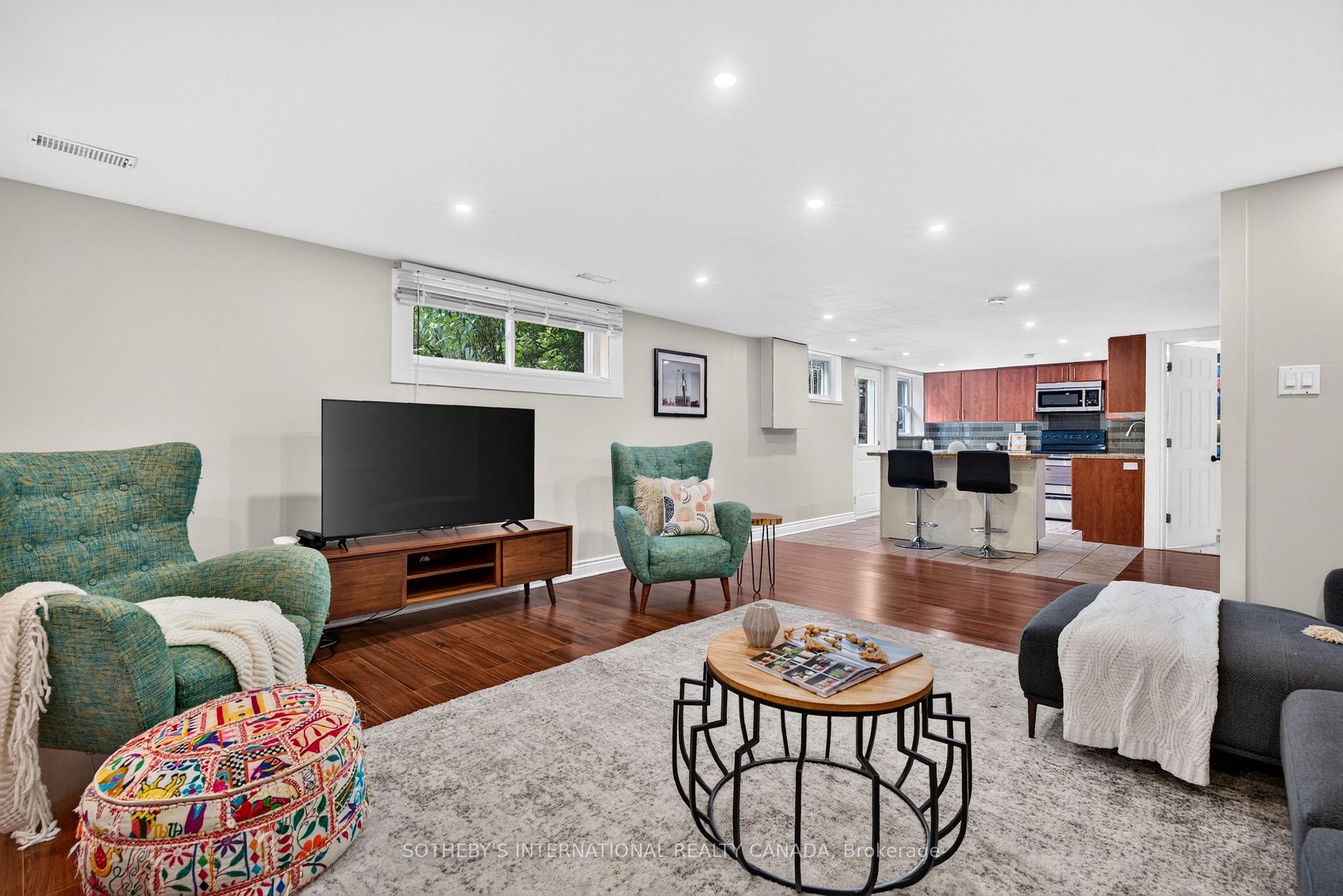 Photo 18 of 20 Monarch Court, Hamilton, Dundas — HOMEH