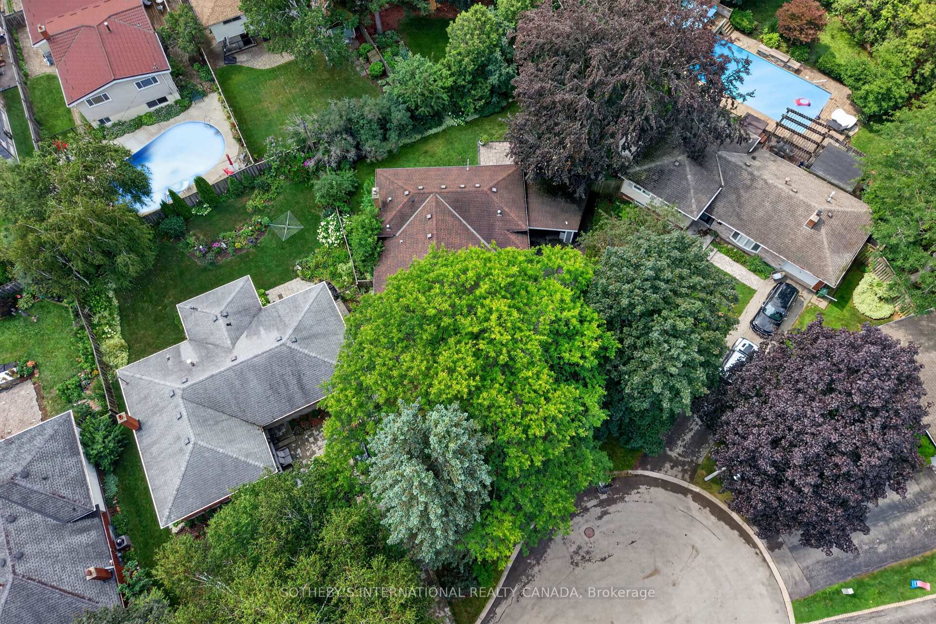 Photo 29 of 20 Monarch Court, Hamilton, Dundas — HOMEH