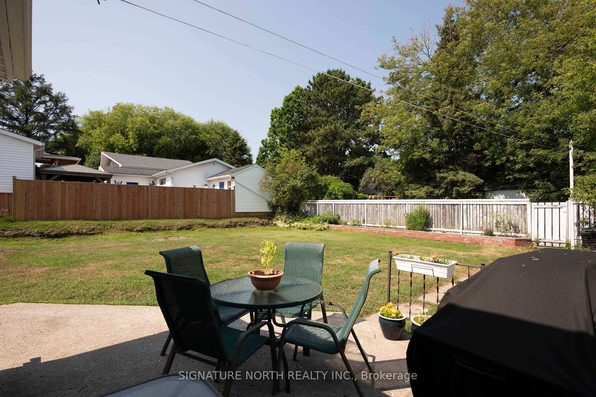 Photo 5 of 34 Knight Street, Thunder Bay, College Heights — HOMEH