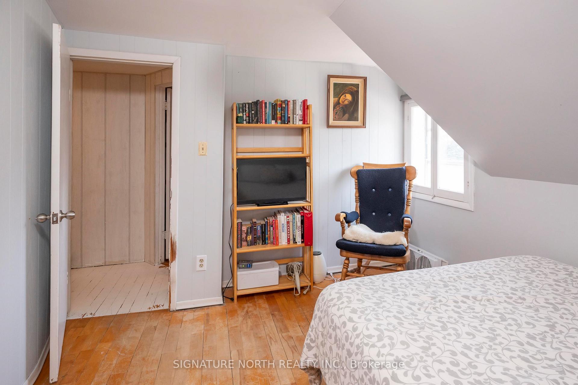 Photo 37 of 34 Knight Street, Thunder Bay, College Heights — HOMEH