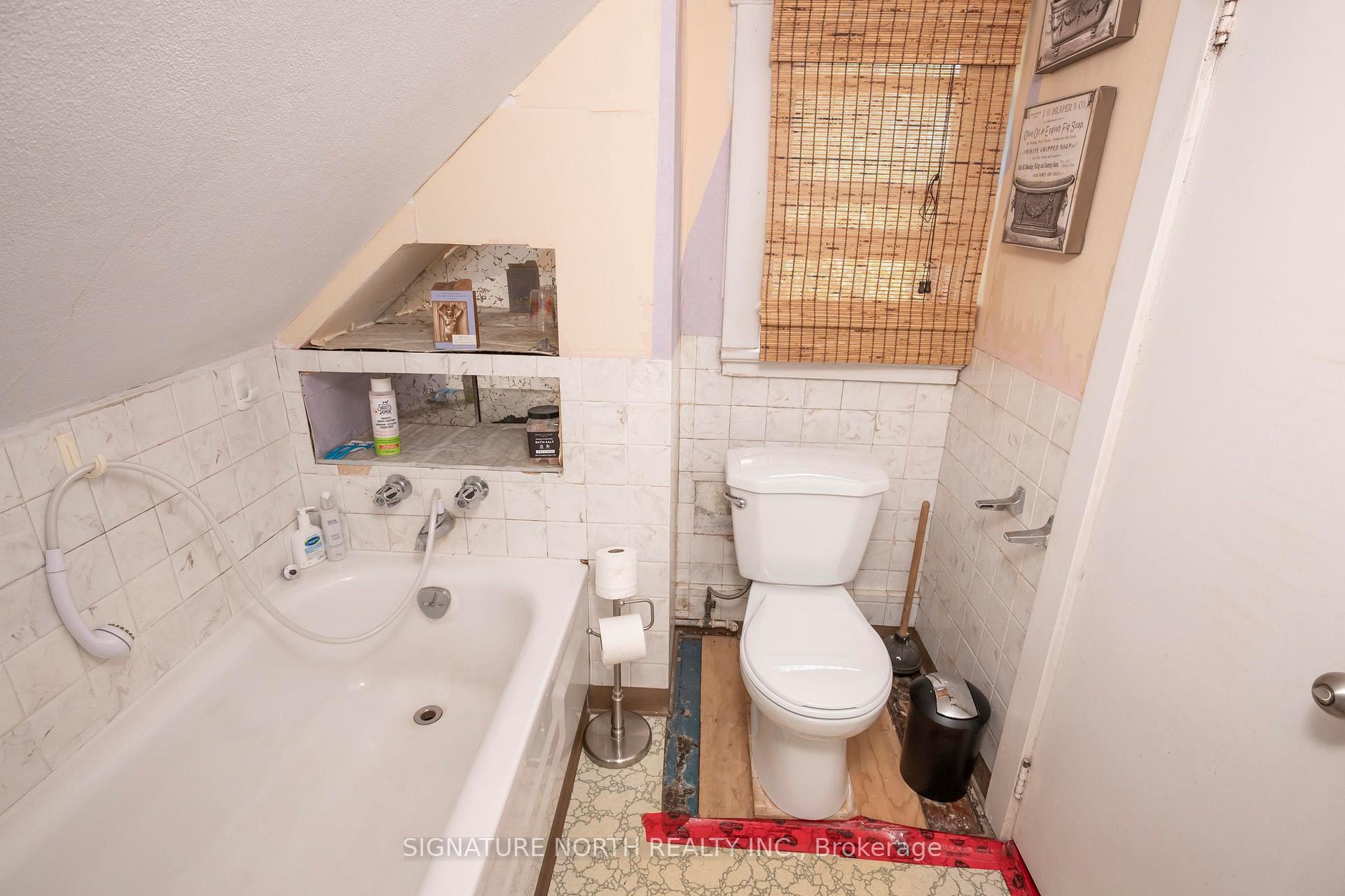 Photo 42 of 34 Knight Street, Thunder Bay, College Heights — HOMEH