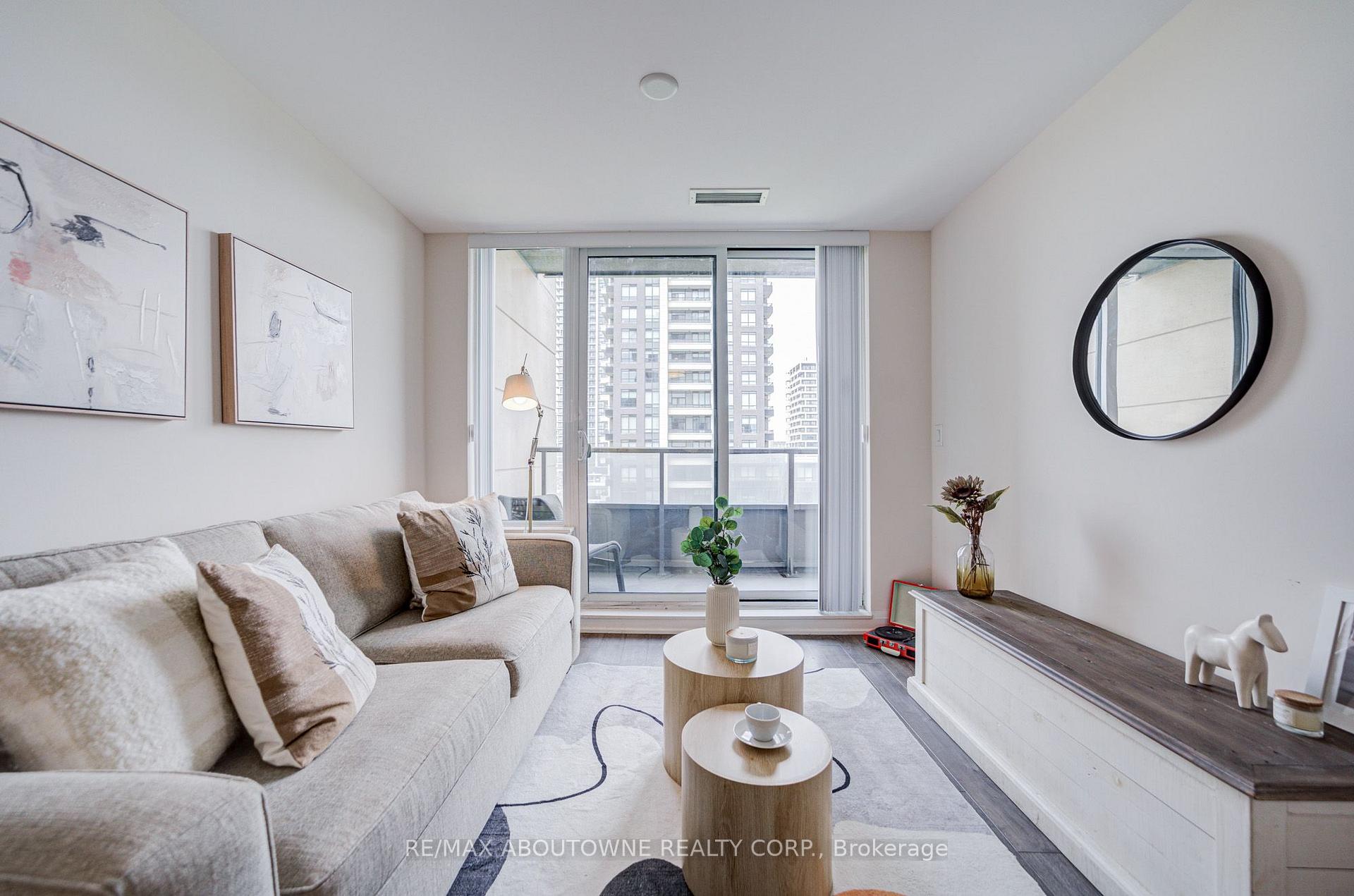 Photo 18 of Unit 921, 18 Uptown Drive, Markham, Unionville — HOMEH