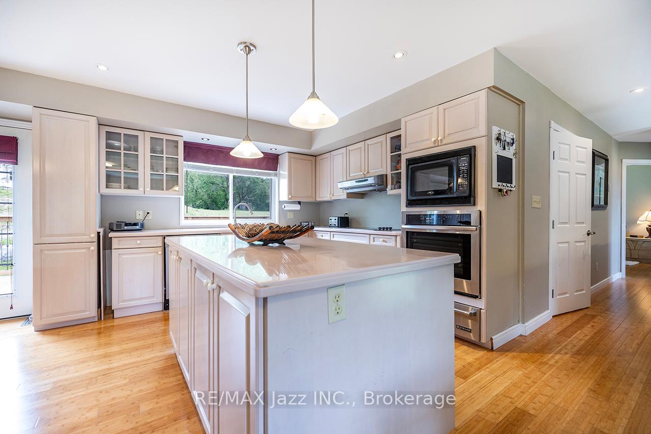 Photo 13 of 23 Bayview Drive, Greater Napanee, Greater Napanee — HOMEH