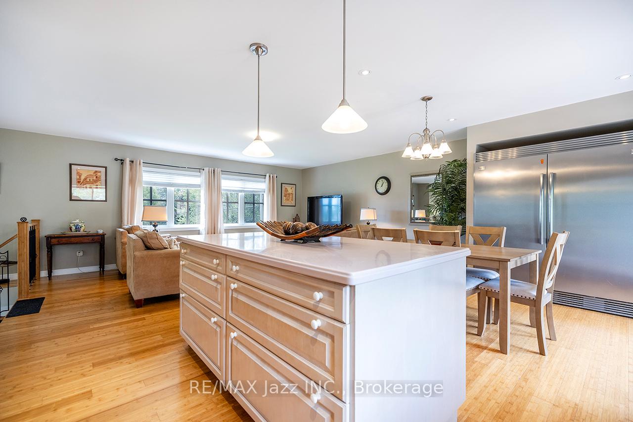 Photo 16 of 23 Bayview Drive, Greater Napanee, Greater Napanee — HOMEH