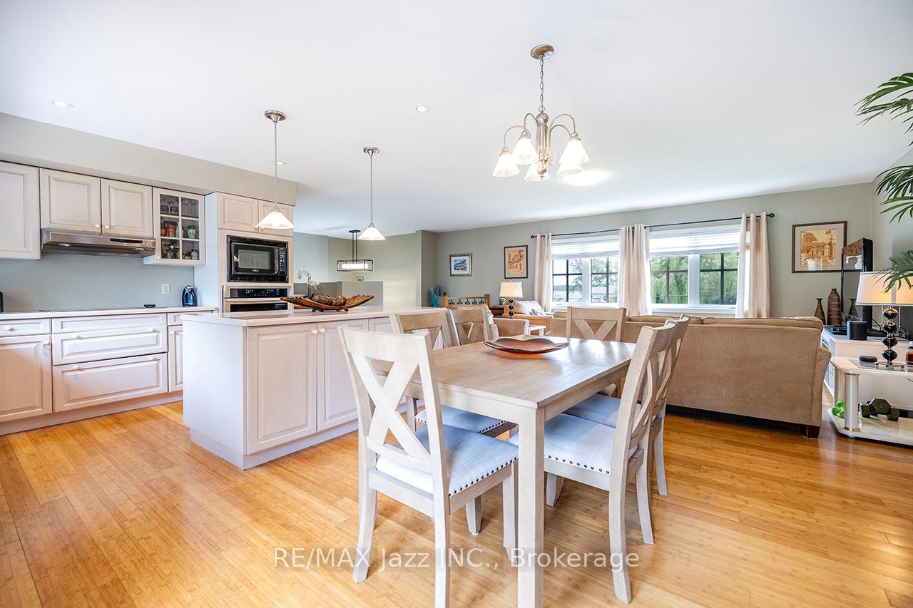 Photo 19 of 23 Bayview Drive, Greater Napanee, Greater Napanee — HOMEH