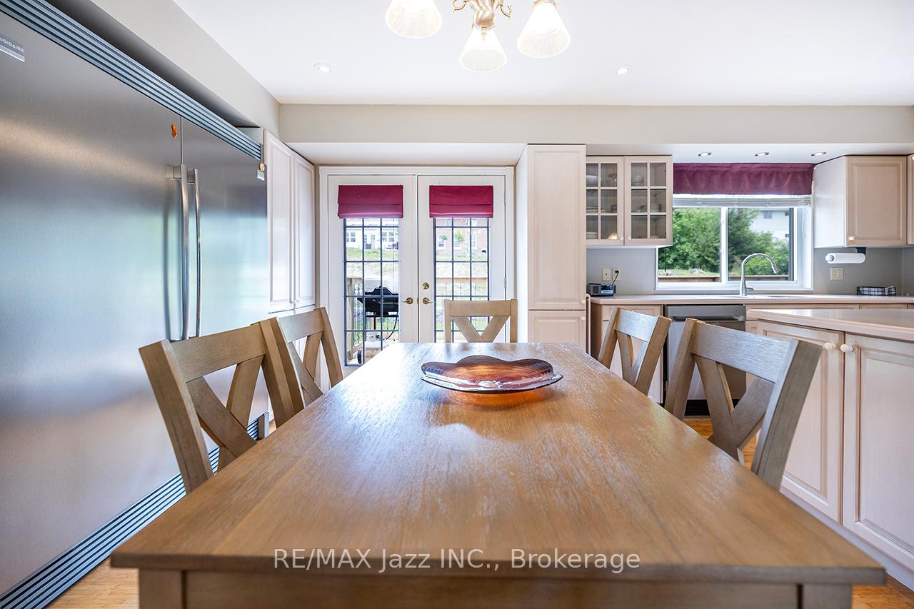 Photo 20 of 23 Bayview Drive, Greater Napanee, Greater Napanee — HOMEH