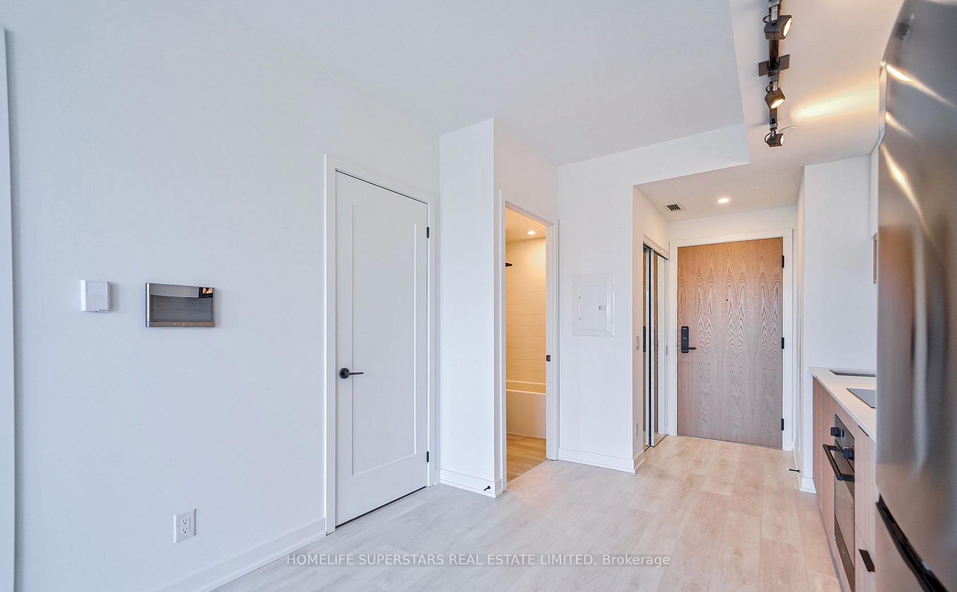 Photo 3 of Unit 1611, 5 Defries Street, Toronto, Regent Park — HOMEH