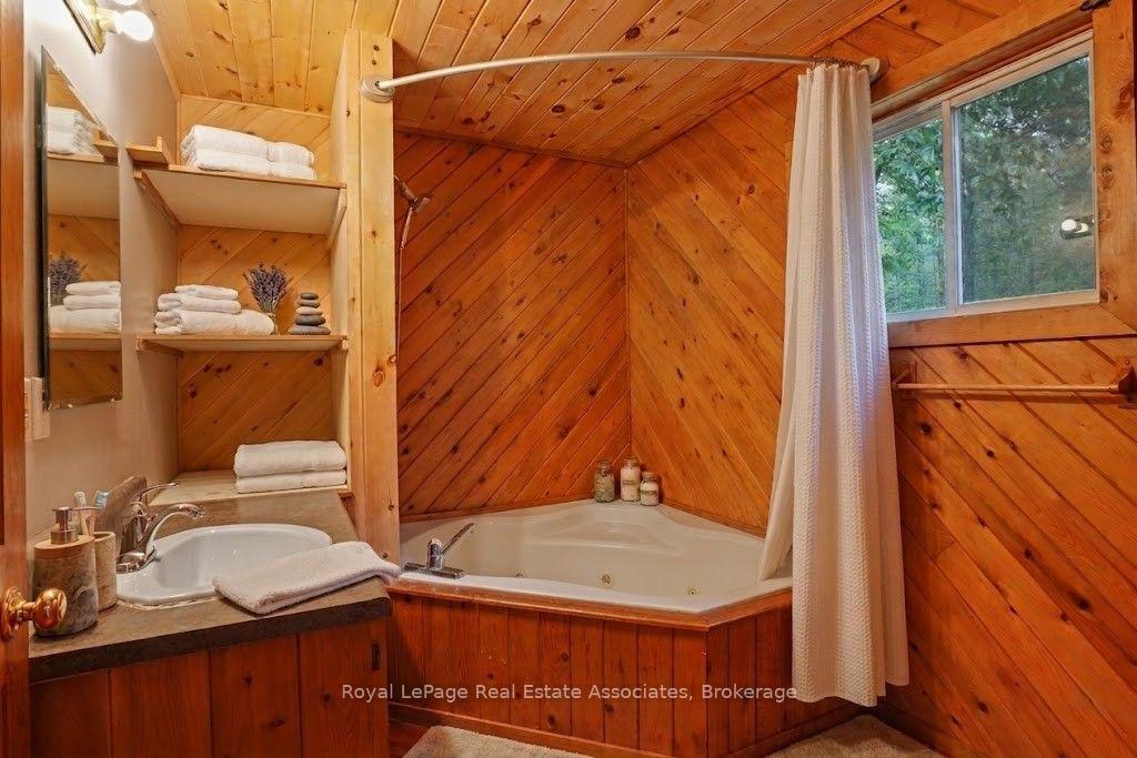 Photo 13 of 5301 620 Highway, Wollaston — HOMEH