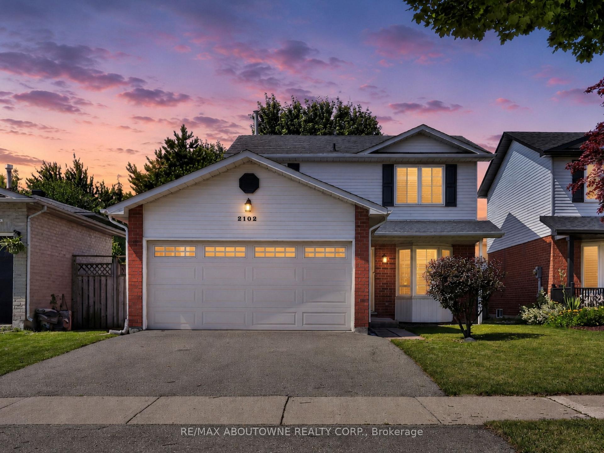Photo 3 of 2102 Salma Crescent, Burlington, Headon — HOMEH