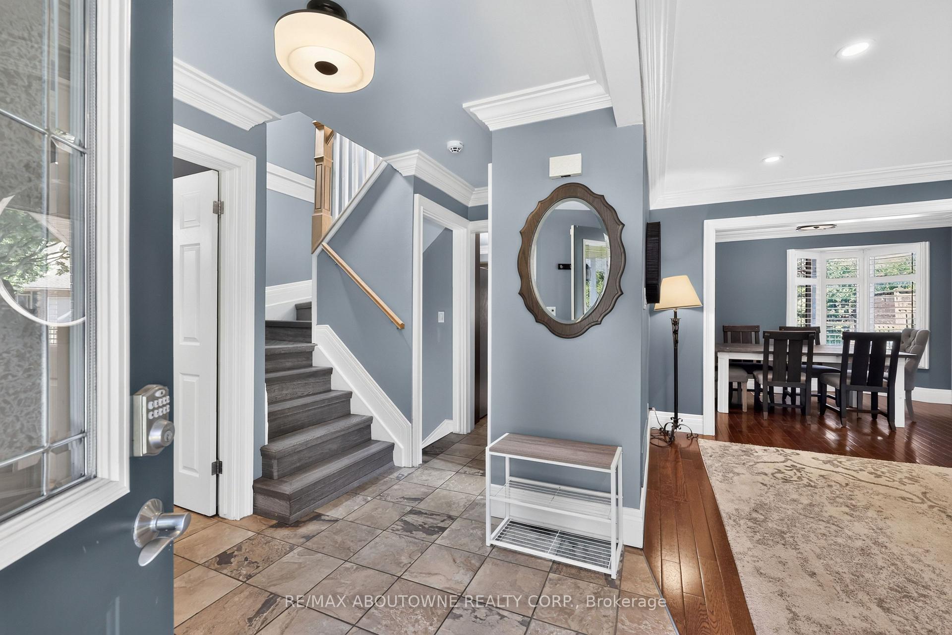Photo 7 of 2102 Salma Crescent, Burlington, Headon — HOMEH