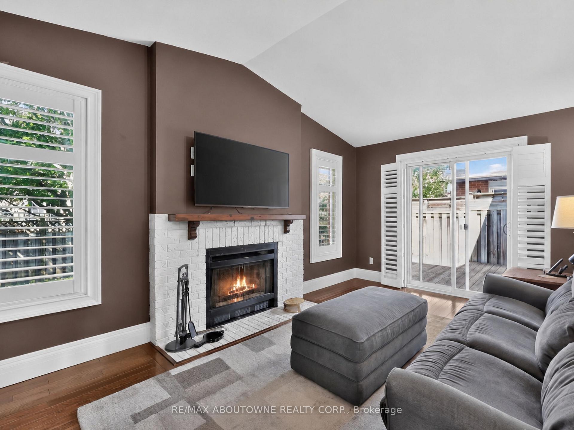 Photo 18 of 2102 Salma Crescent, Burlington, Headon — HOMEH