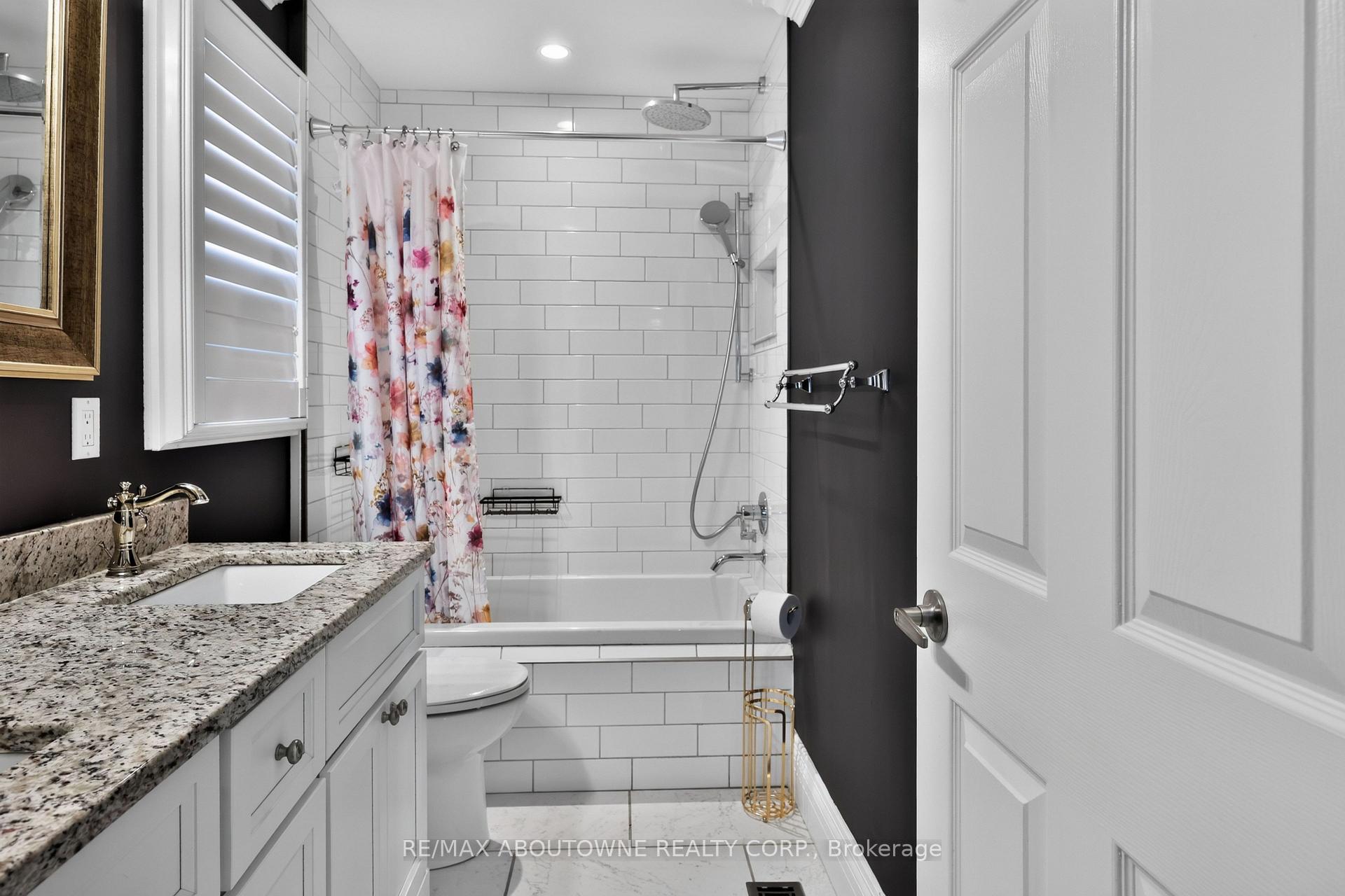 Photo 24 of 2102 Salma Crescent, Burlington, Headon — HOMEH