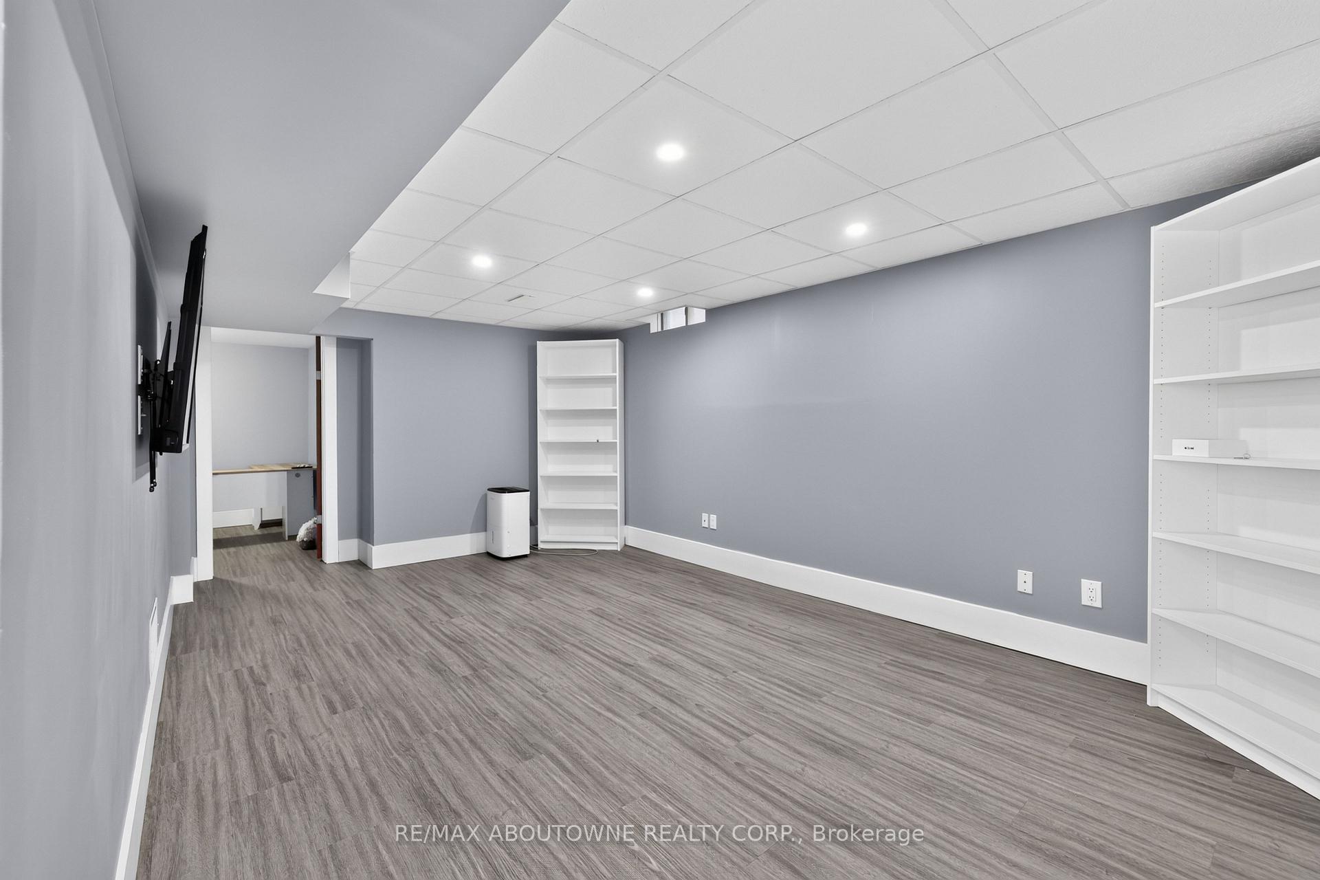 Photo 30 of 2102 Salma Crescent, Burlington, Headon — HOMEH