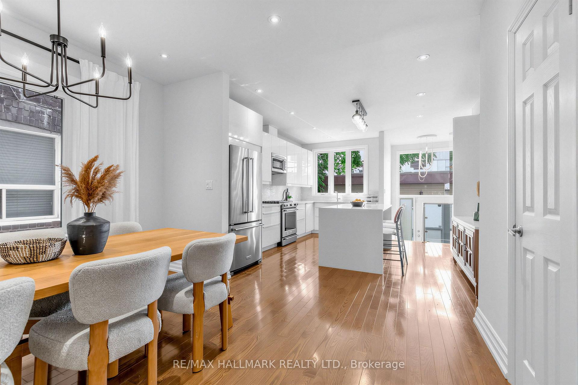 Photo 16 of 255 Strathmore Boulevard, Toronto, Danforth — HOMEH