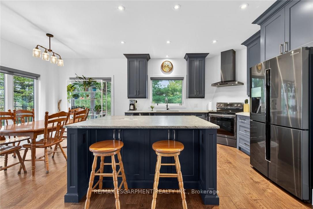 Photo 11 of 1300 River Road, Haldimand — HOMEH