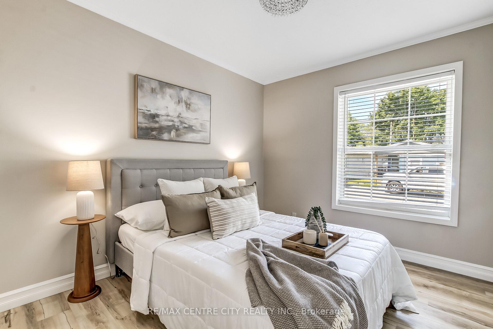 Photo 17 of Unit 201, 198 Springbank Drive, London, South D — HOMEH