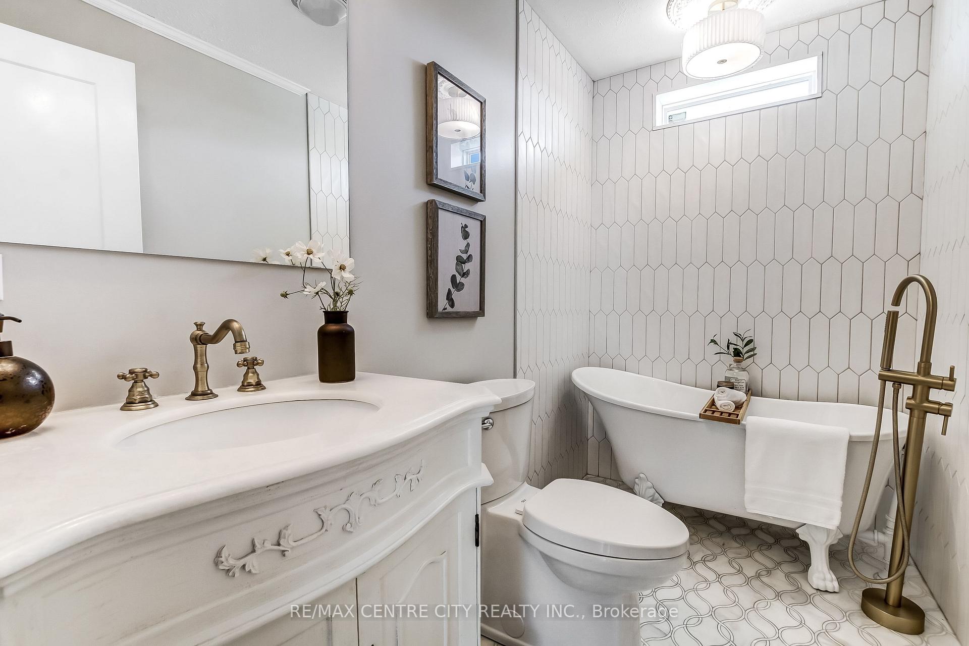 Photo 19 of Unit 201, 198 Springbank Drive, London, South D — HOMEH