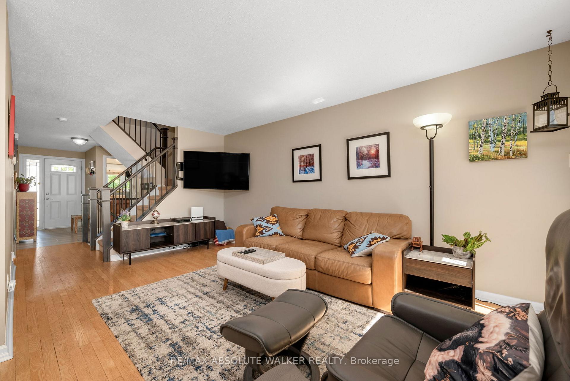 Photo 7 of 1546 Meadowfield Place, Ottawa, Chapel Hill — HOMEH
