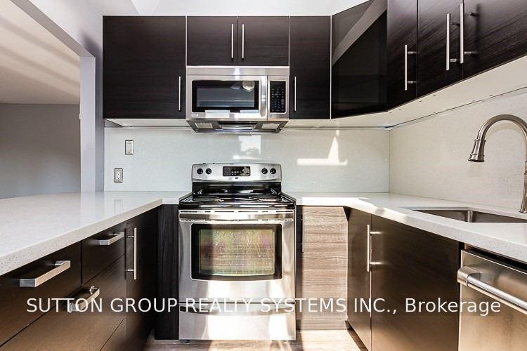 Photo 7 of 27 Indian Grove, Toronto, High Park-Swansea — HOMEH
