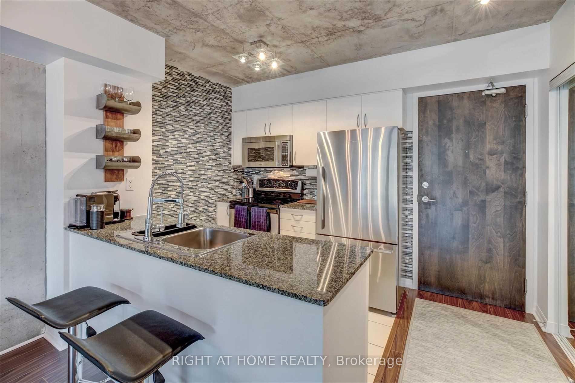 Photo 11 of Unit 502, 22 Wellesley Street E, Toronto, Church-Yonge Corridor — HOMEH