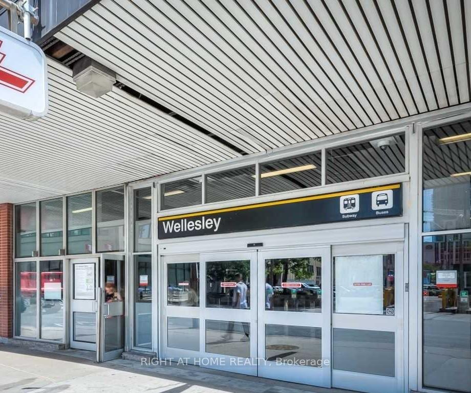 Photo 21 of Unit 502, 22 Wellesley Street E, Toronto, Church-Yonge Corridor — HOMEH
