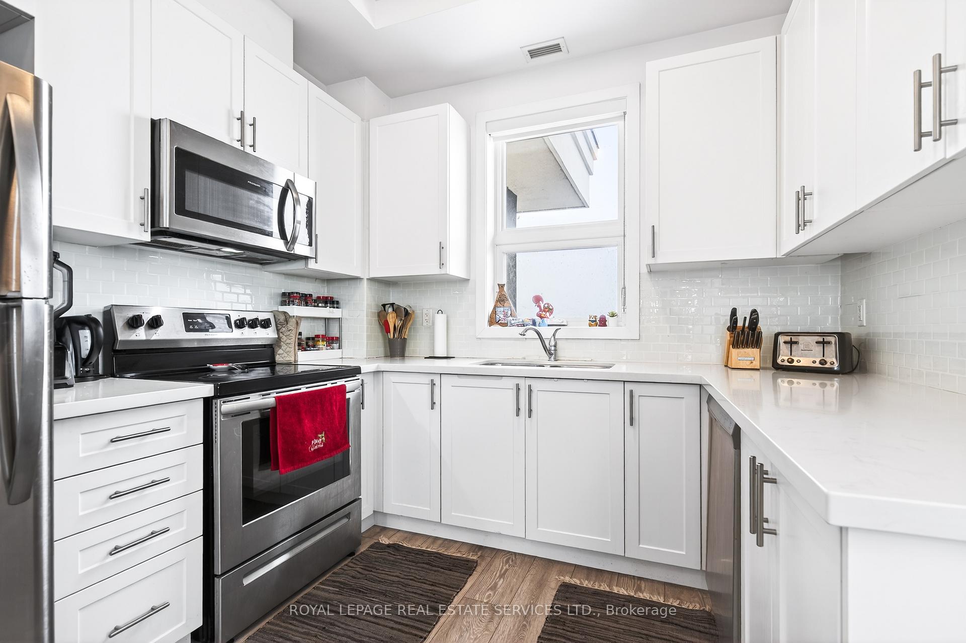 Photo 10 of Unit 631, 125 Shoreview Place S, Hamilton, Lakeshore — HOMEH