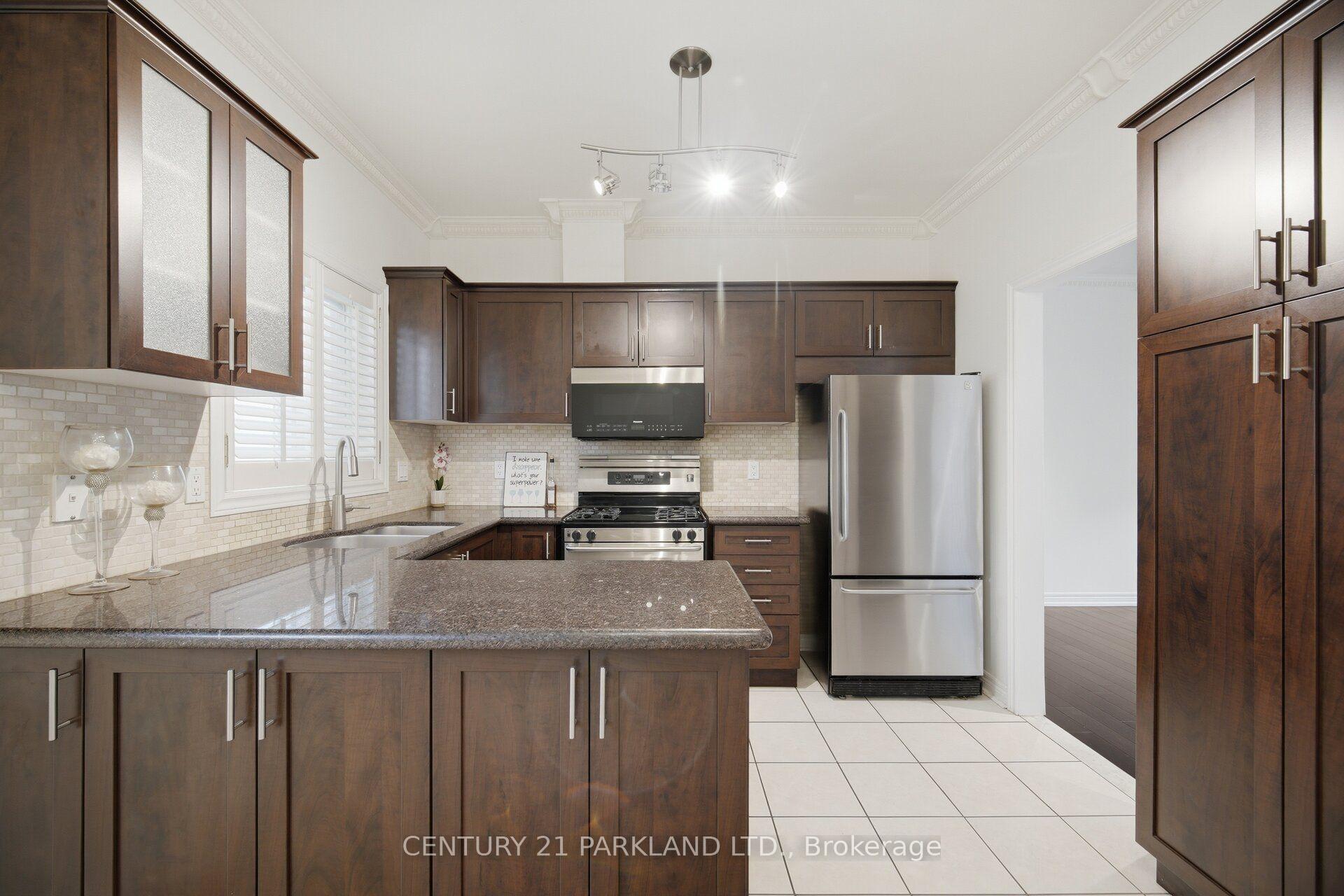 Photo 12 of 148 Solway Avenue, Vaughan, Maple — HOMEH
