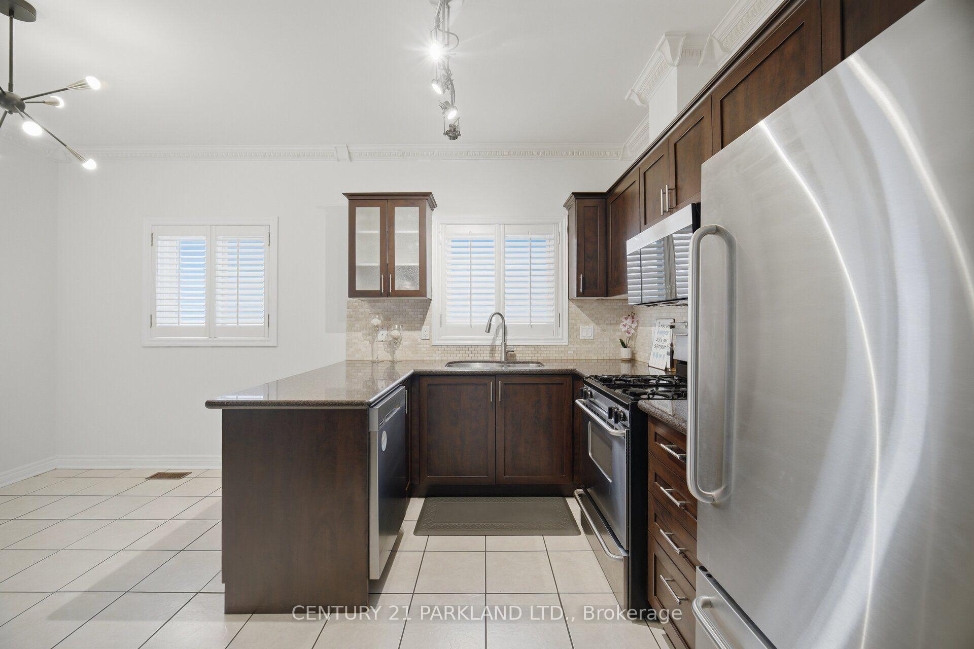 Photo 14 of 148 Solway Avenue, Vaughan, Maple — HOMEH