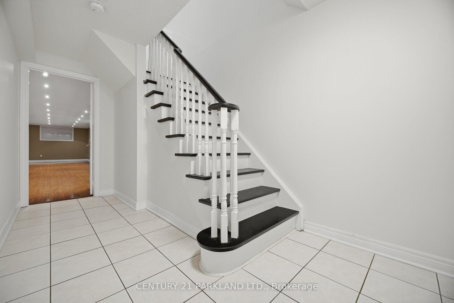 Photo 29 of 148 Solway Avenue, Vaughan, Maple — HOMEH