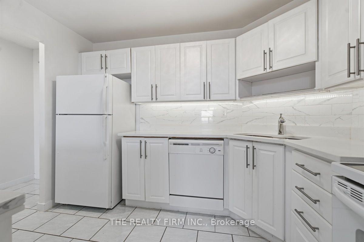 Photo 20 of Unit 1206, 858 Commissioners Road E, London, South H — HOMEH