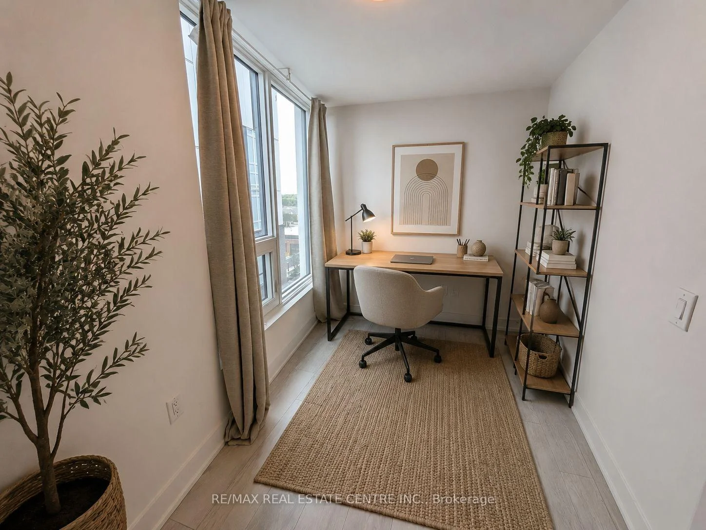 Photo 7 of Unit 417, 2450 Old Bronte Road, Oakville, Westmount — HOMEH