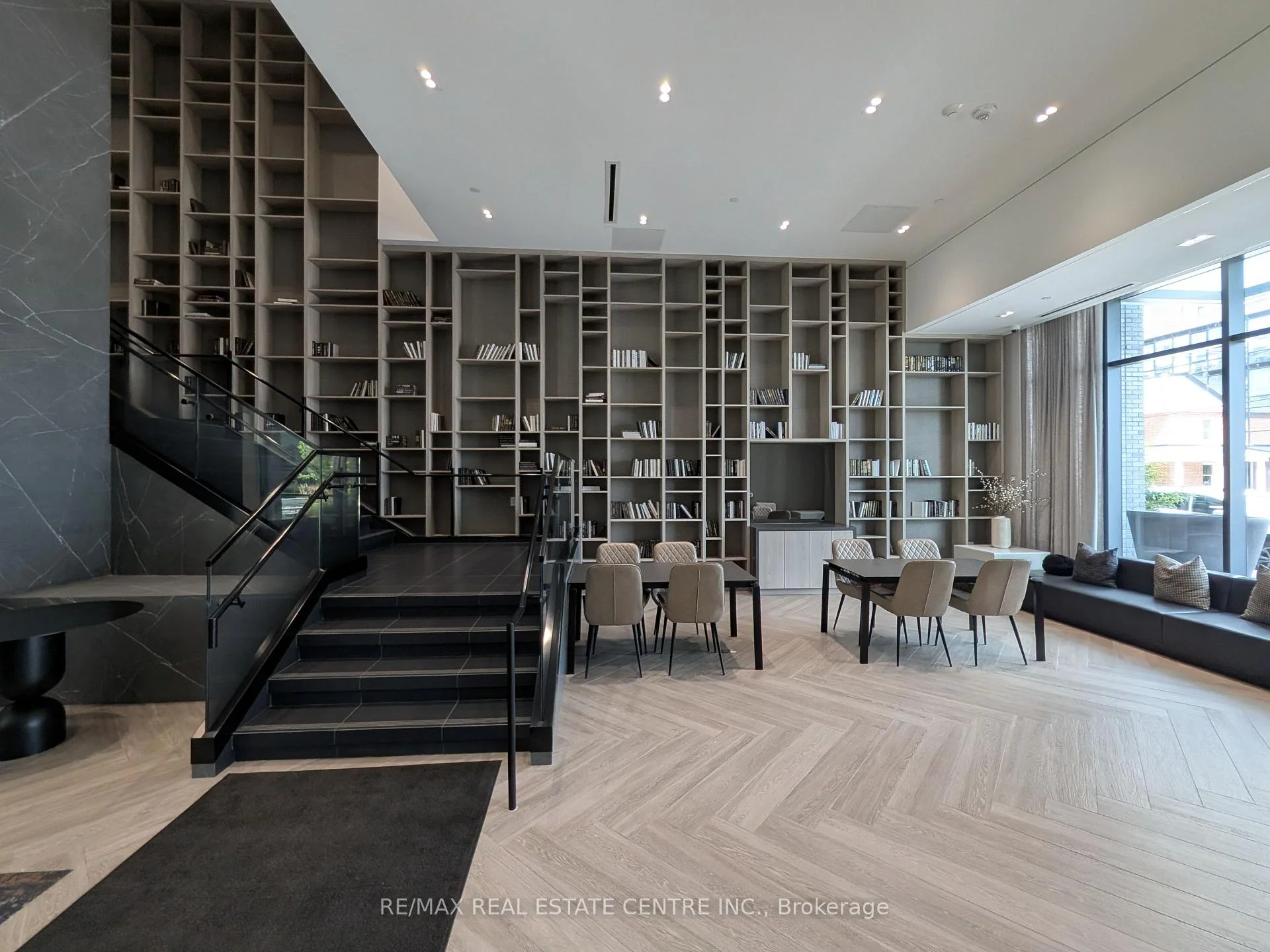 Photo 12 of Unit 417, 2450 Old Bronte Road, Oakville, Westmount — HOMEH