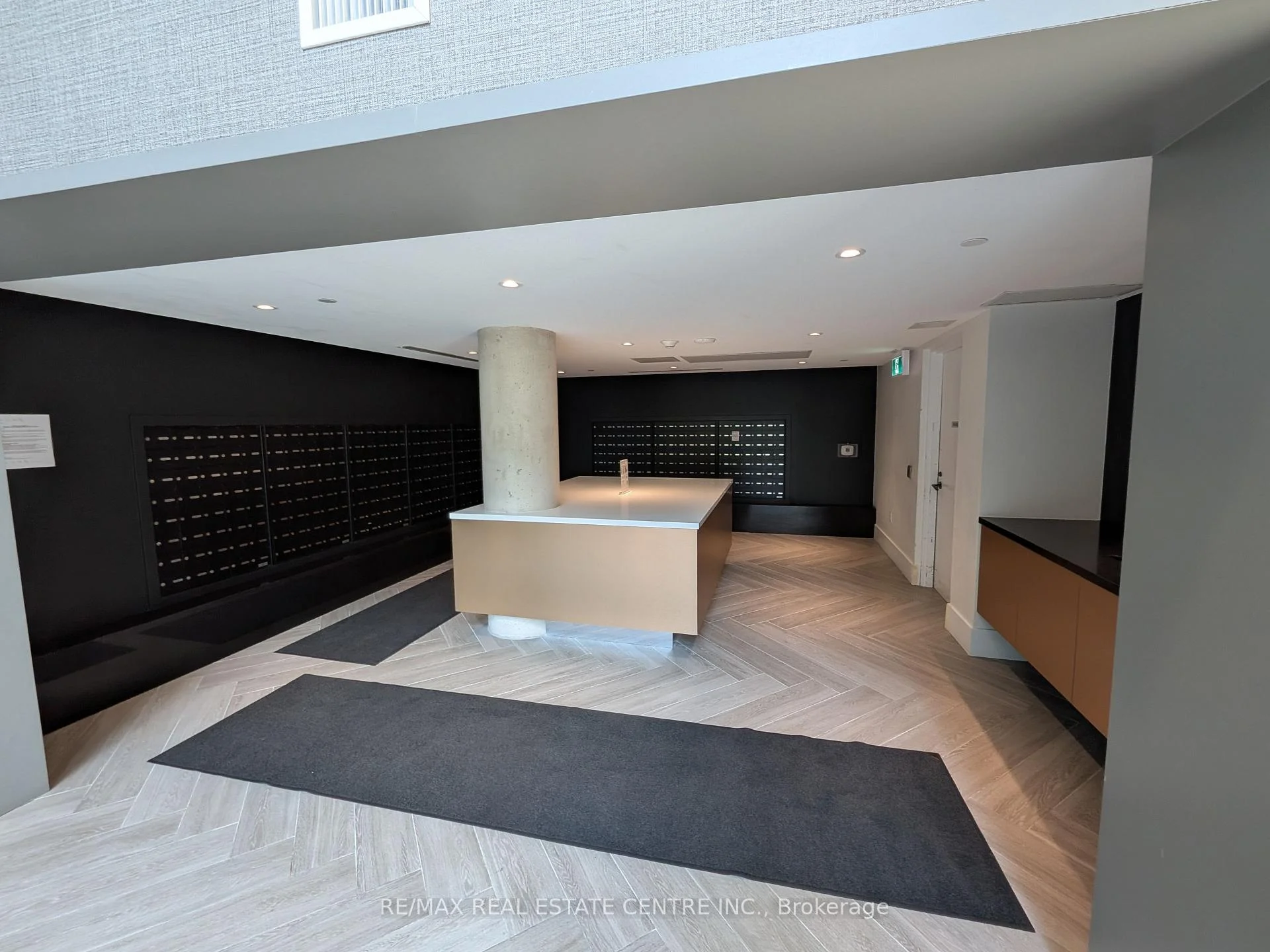 Photo 15 of Unit 417, 2450 Old Bronte Road, Oakville, Westmount — HOMEH