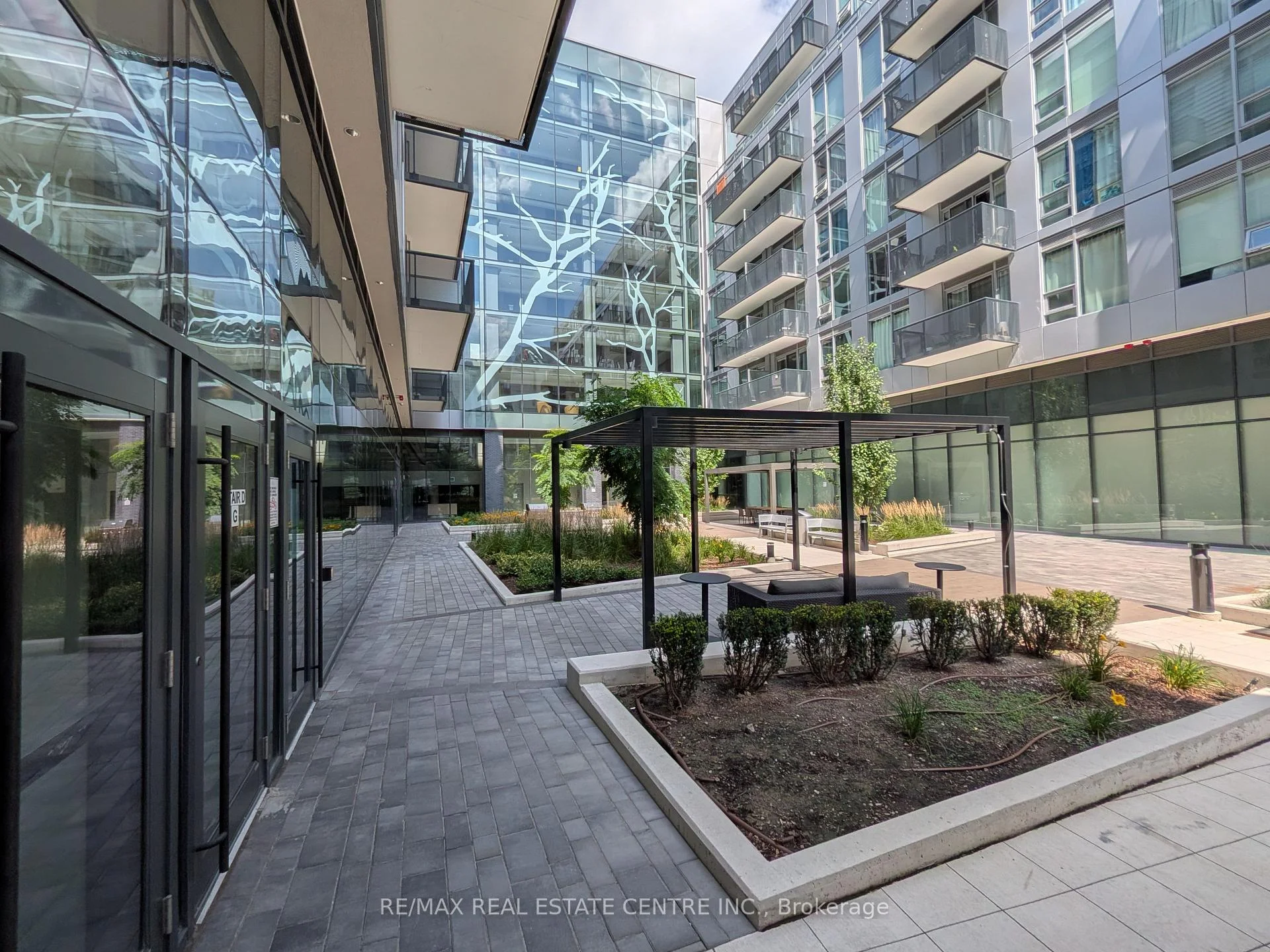 Photo 25 of Unit 417, 2450 Old Bronte Road, Oakville, Westmount — HOMEH