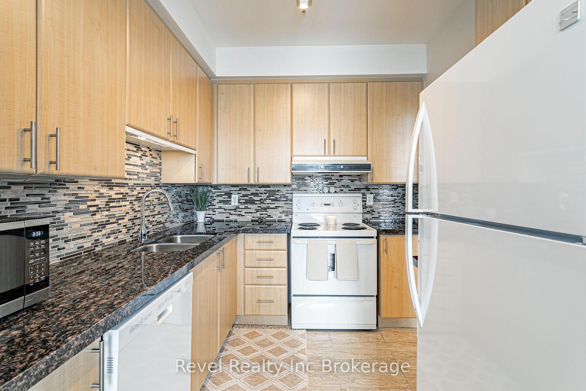Photo 9 of Unit 515, 80 Port Street E, Mississauga, Port Credit — HOMEH