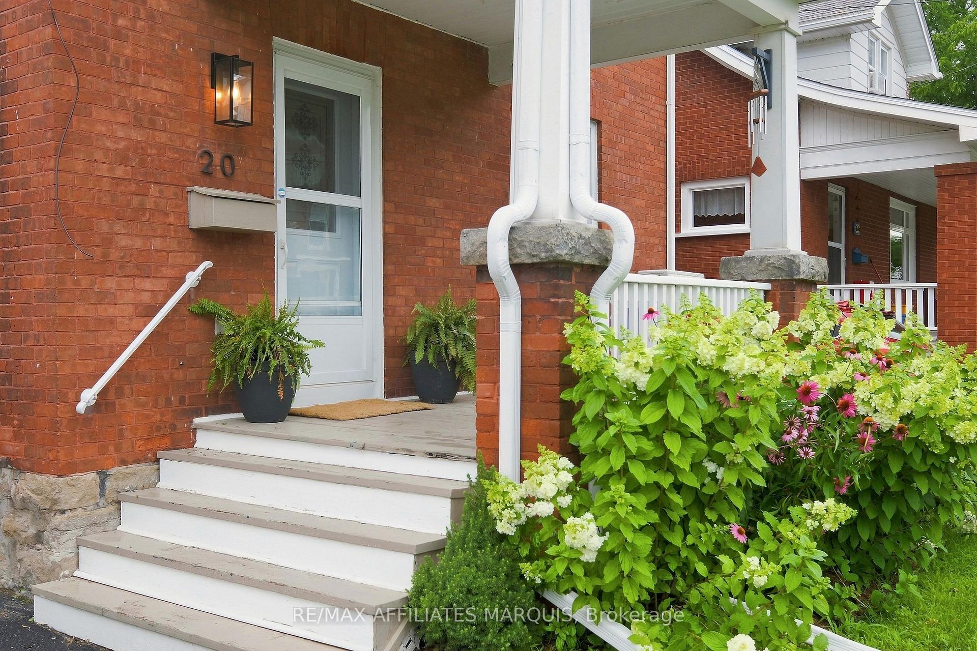 Photo 5 of 20 James Street, Smiths Falls, Smiths Falls — HOMEH