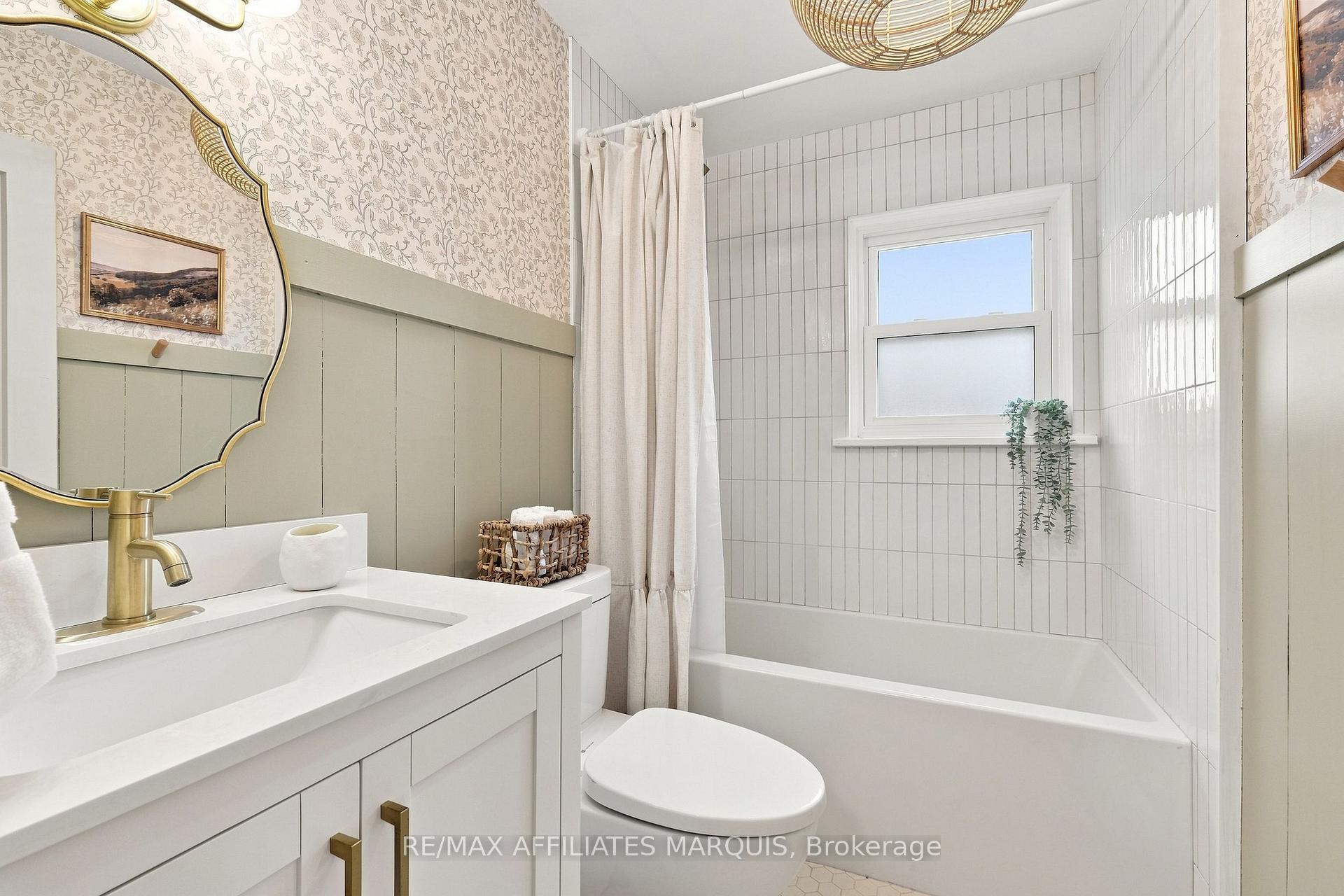 Photo 29 of 20 James Street, Smiths Falls, Smiths Falls — HOMEH