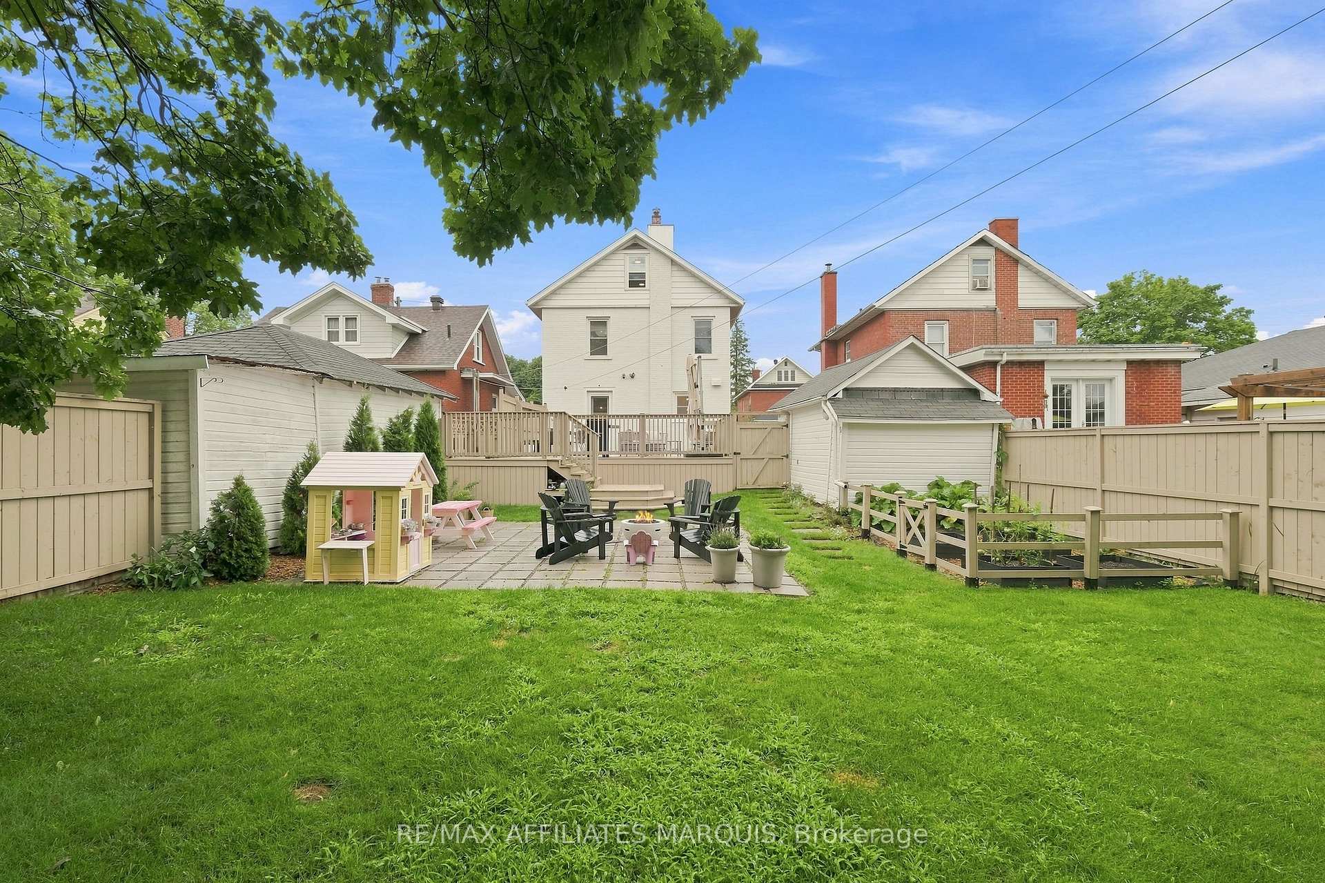 Photo 36 of 20 James Street, Smiths Falls, Smiths Falls — HOMEH