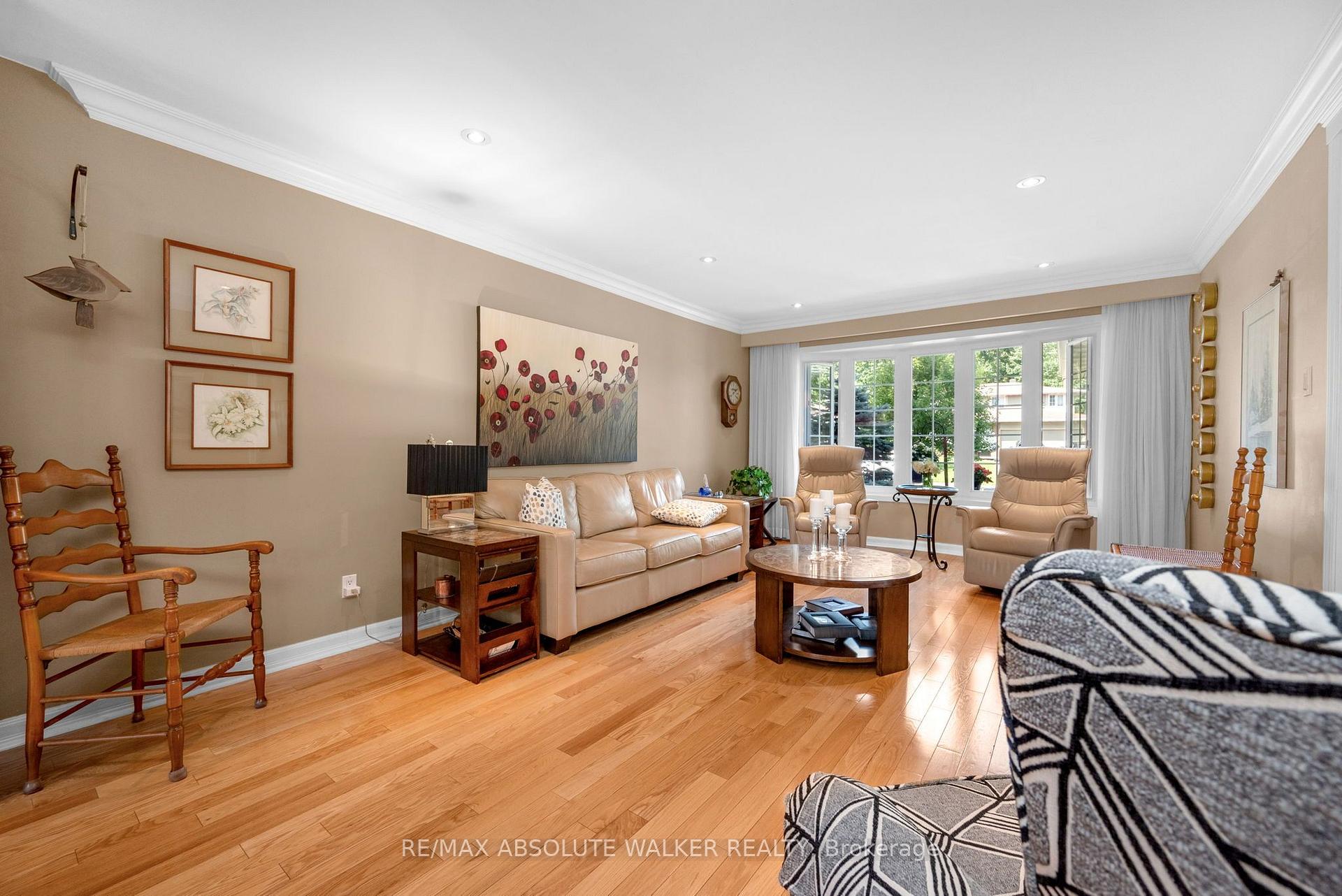 Photo 16 of 53 Northpark Drive, Ottawa, Blackburn Hamlet — HOMEH
