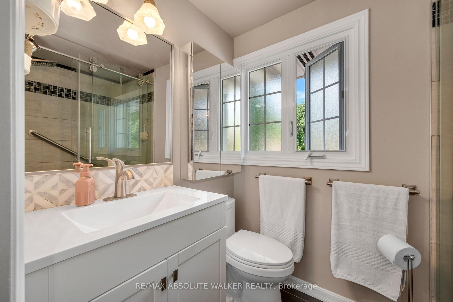 Photo 24 of 53 Northpark Drive, Ottawa, Blackburn Hamlet — HOMEH