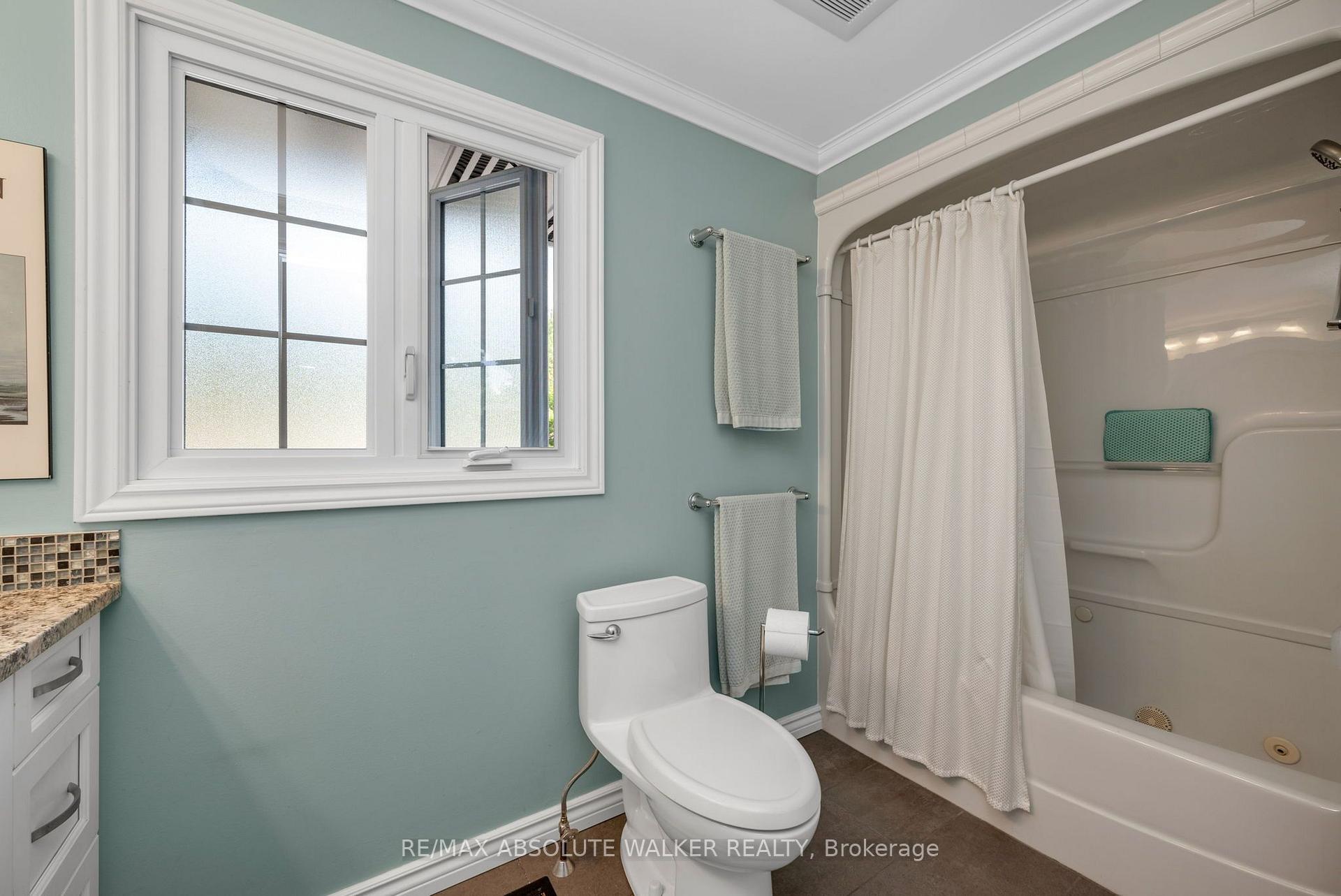 Photo 30 of 53 Northpark Drive, Ottawa, Blackburn Hamlet — HOMEH