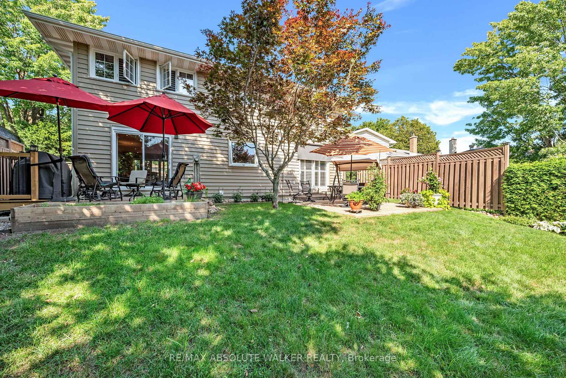 Photo 39 of 53 Northpark Drive, Ottawa, Blackburn Hamlet — HOMEH