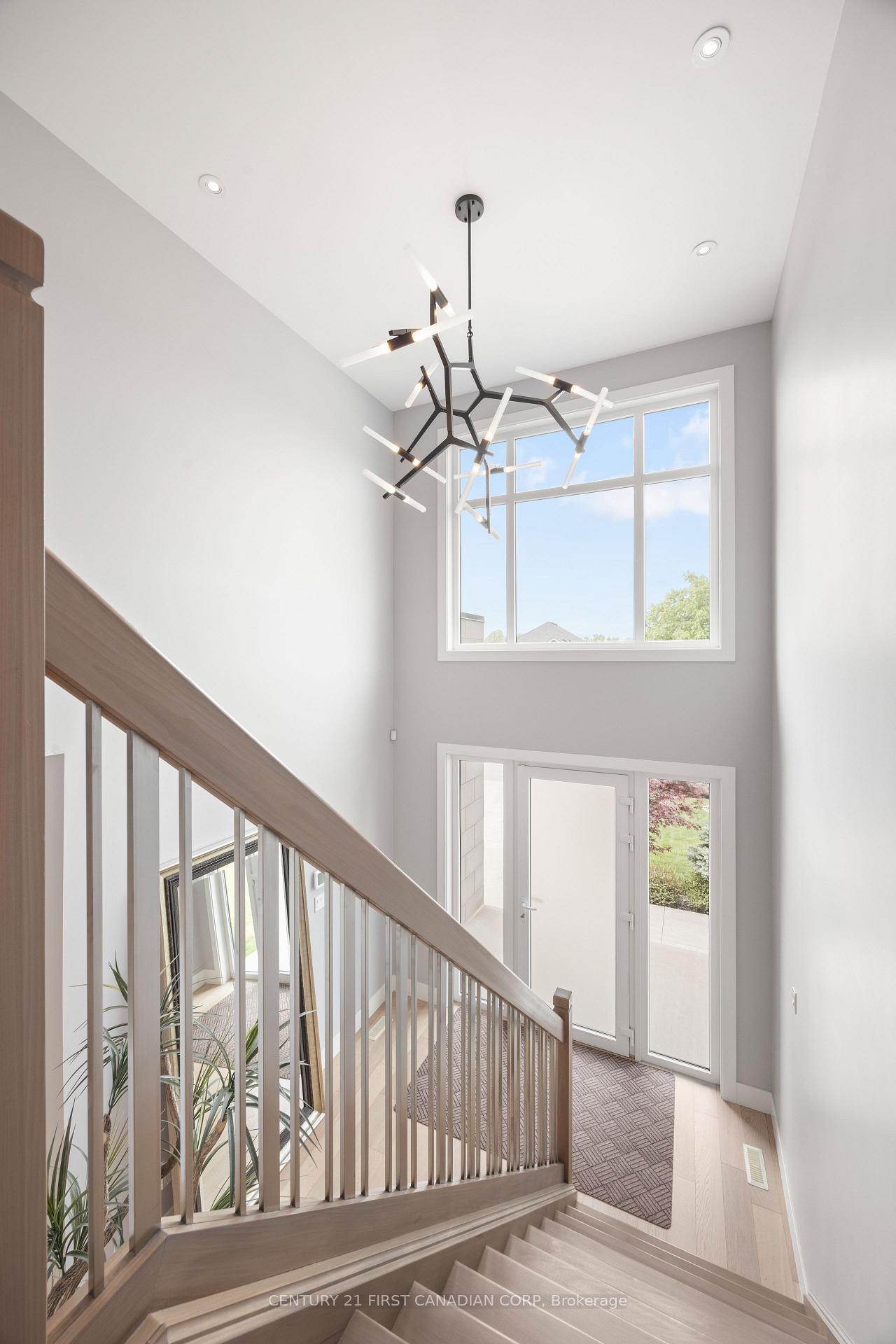 Photo 22 of 2190 Bakervilla Street, London, South V — HOMEH