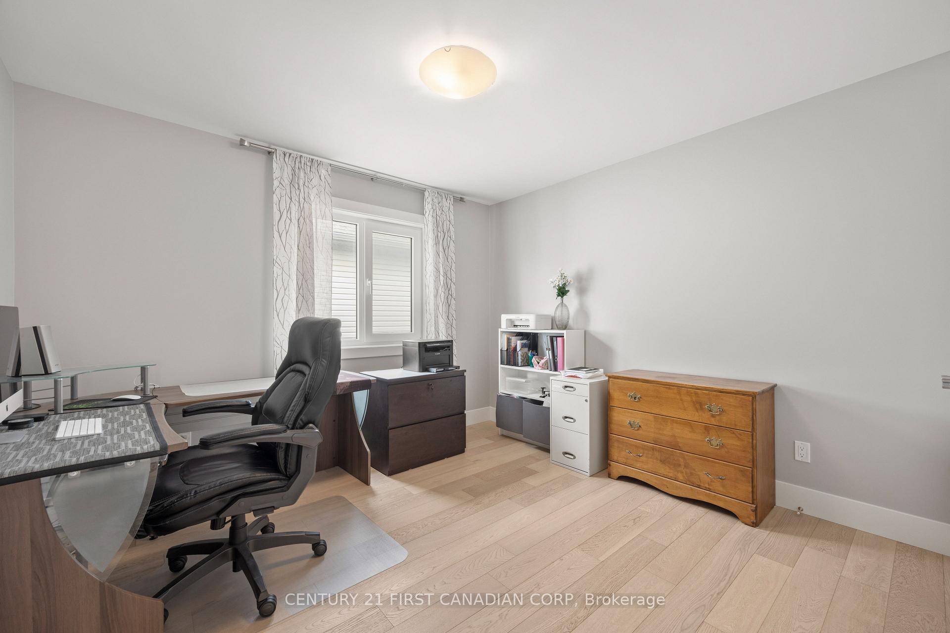 Photo 34 of 2190 Bakervilla Street, London, South V — HOMEH