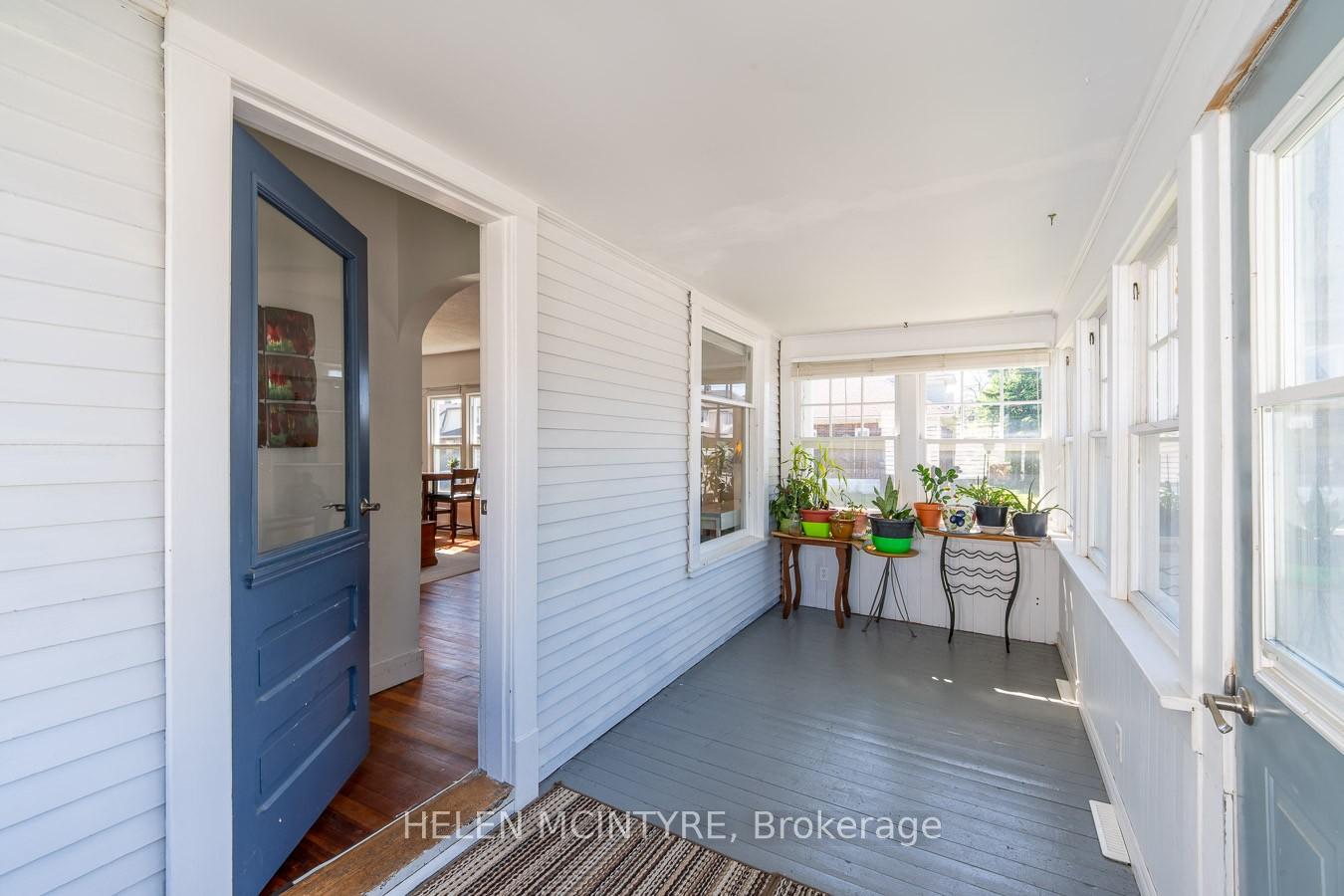Photo 2 of 5012 Morrison Street, Niagara Falls, Cherrywood — HOMEH