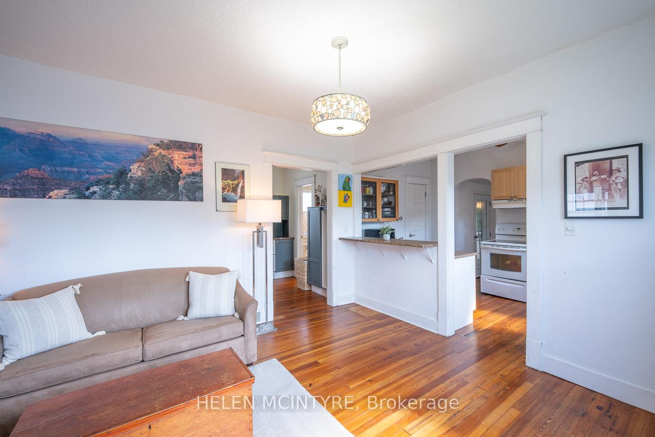 Photo 6 of 5012 Morrison Street, Niagara Falls, Cherrywood — HOMEH