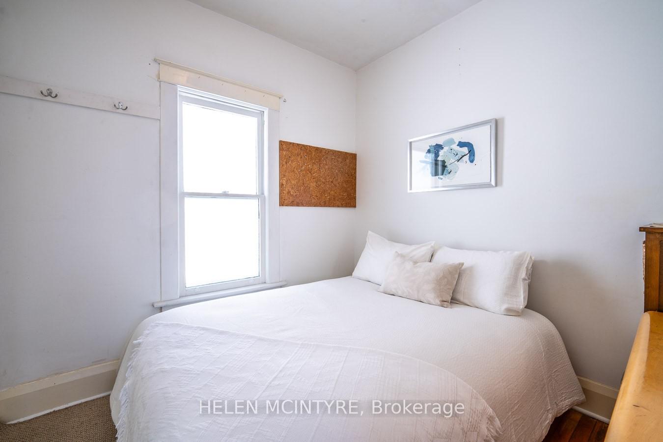 Photo 7 of 5012 Morrison Street, Niagara Falls, Cherrywood — HOMEH