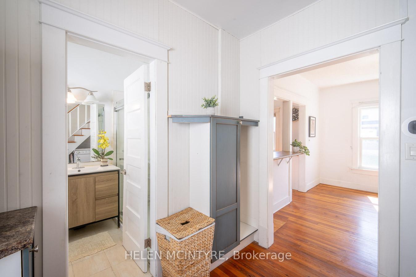Photo 12 of 5012 Morrison Street, Niagara Falls, Cherrywood — HOMEH
